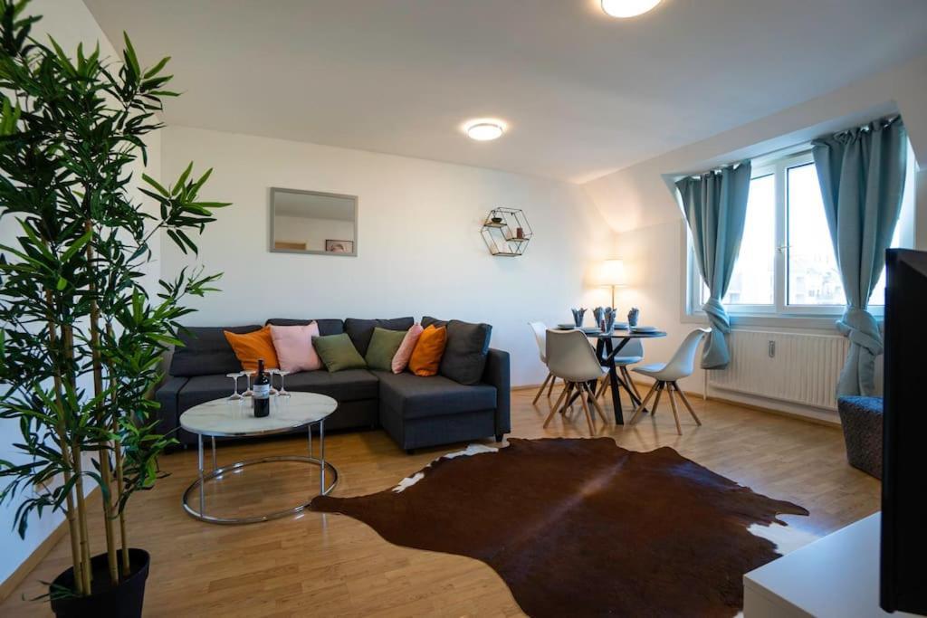 Stylish 2 Floor Penthouse • 15 Min To City Center Wien Exterior foto